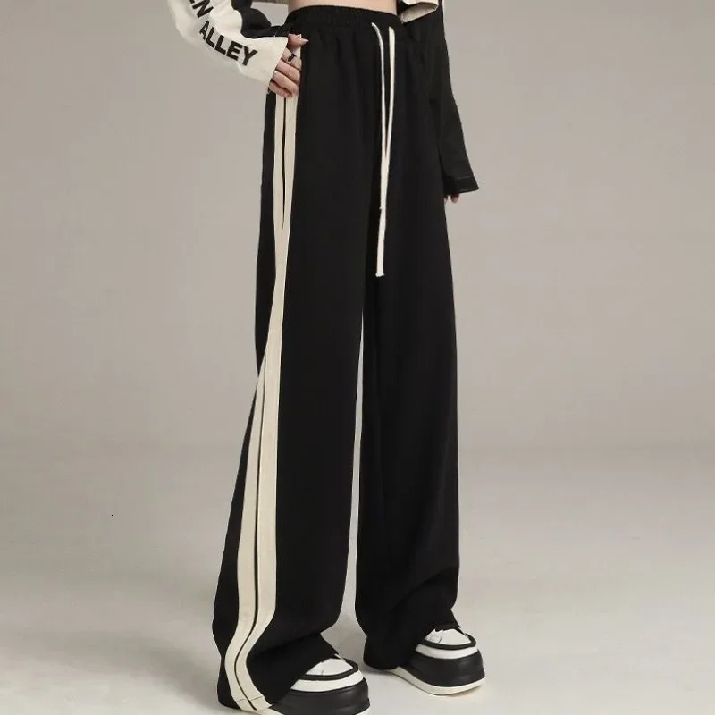 Womens casual wide leg pants autumn and winter style plush thick side striped loose fit suitable for black casual floor mop Trouser trend 241202