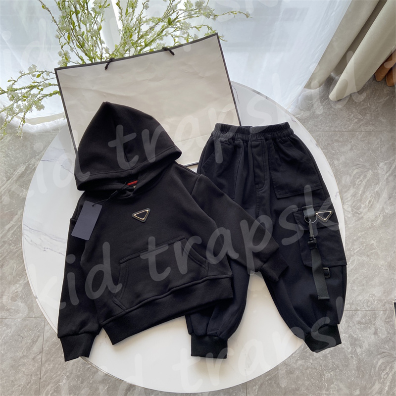 Designer Children Jackets Fashion Kids Coat Pants 2pcs Set Winter Windproof Jacket Set Trench Children Boys Hoodies Set AYD2412056