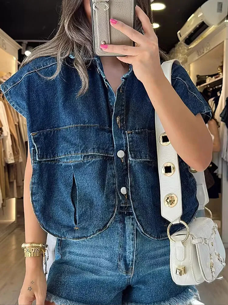 Casual Double Pocket Denim Vest Loose Turn Down Collar Single-breasted Short Vests Female Autumn Y2K Sleeveless Streetwear 241205