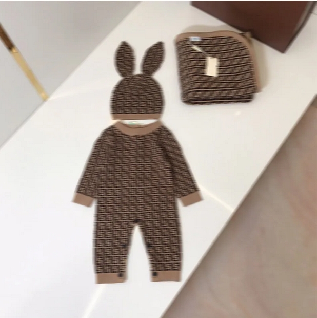 Newborn Sets Baby Rompers New Born Jumpsuits Designer Brand Girls Boys Clothes Letter Overalls Jumpsuit Kids Bodysuit For Babies Hat