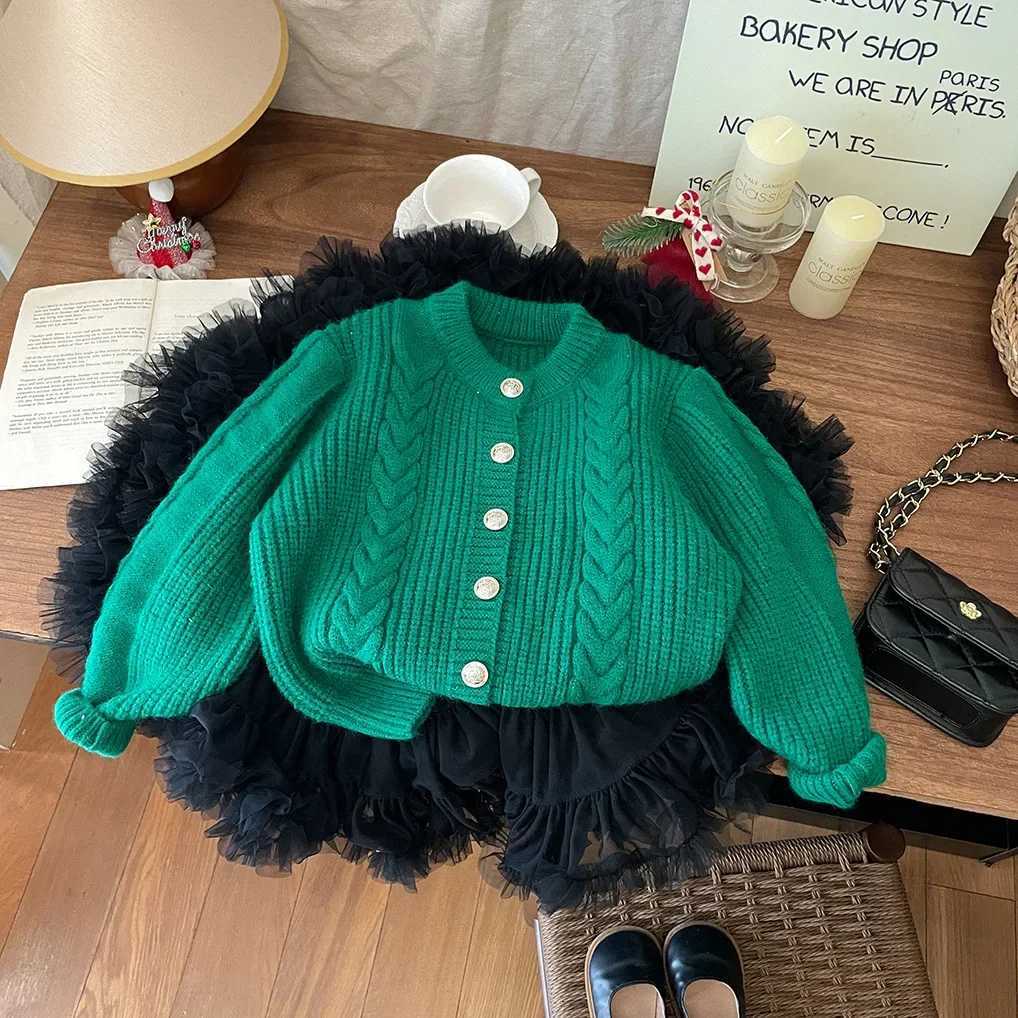 Childrens clothing South Korea 2024 new baby autumn winter clothing girls red and green cardigans wool sweater thick sweater trend W241205