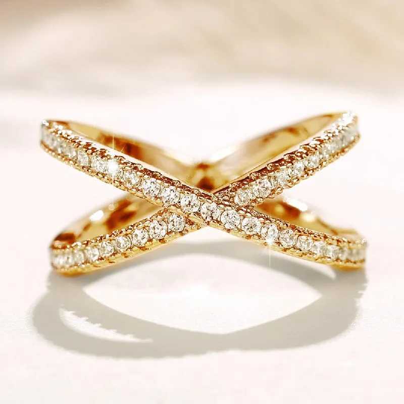 Huitan Fashion Cross Finger Rings for Women 3 Metallic Paved Dazzling Cubic Zirconia Simple Fashion Womens Ring Hot Jewelry W241205