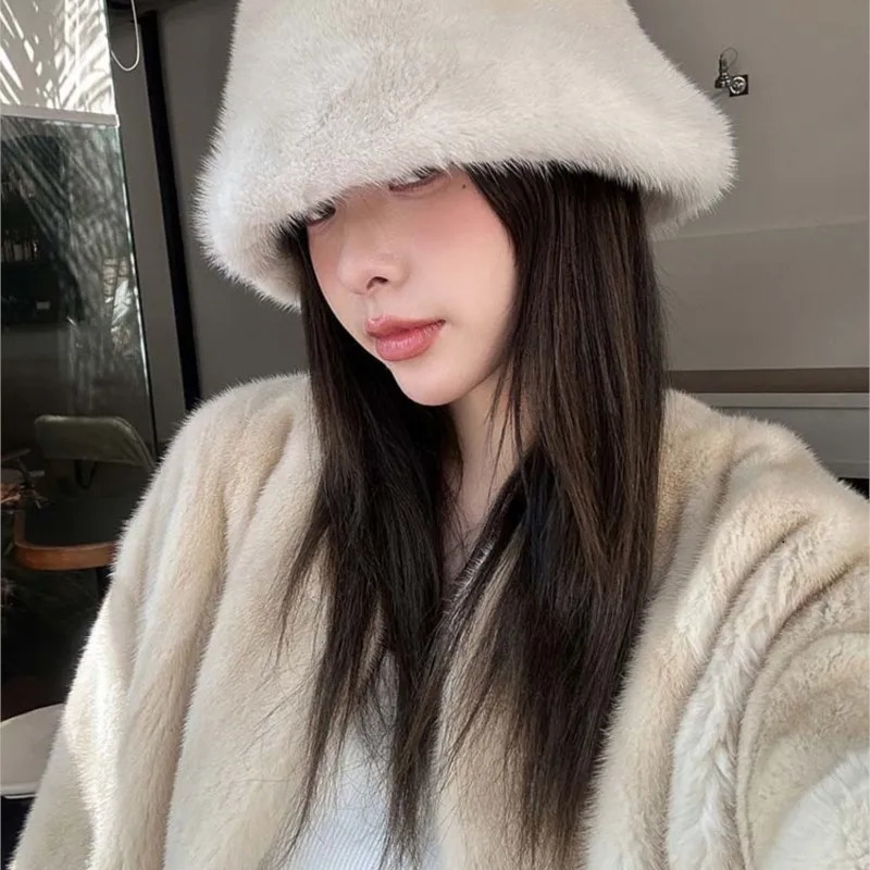 Customized winter mink fisherman thick hat for women warm and fluffy bucket hat 241205