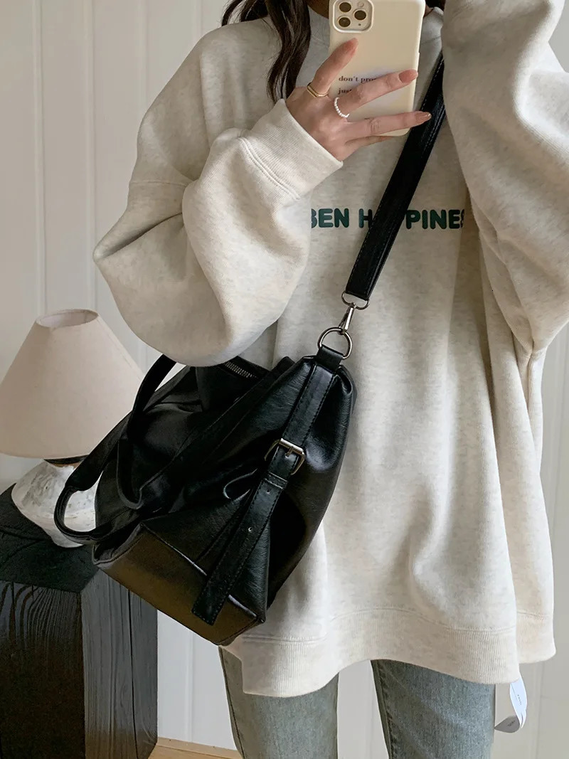 Large Capacity Black Shoulder Bags For Women Shopper Bag Solid Color Soft Leather Crossbody Handbag Lady Travel Tote 241204