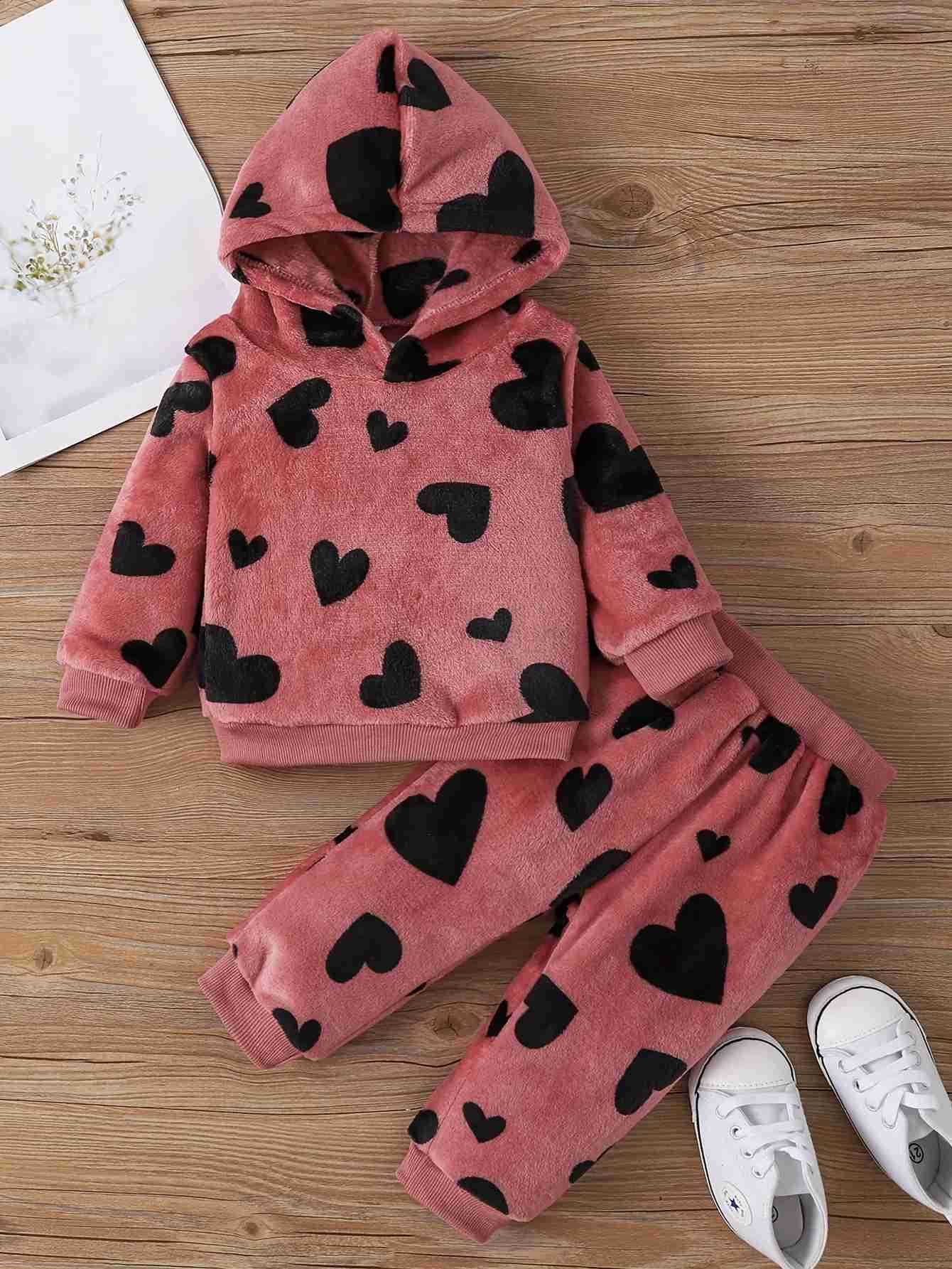 0-2 year old baby autumn and winter warm and comfortable love plush hooded top + plush pants two-piece setXJ241205