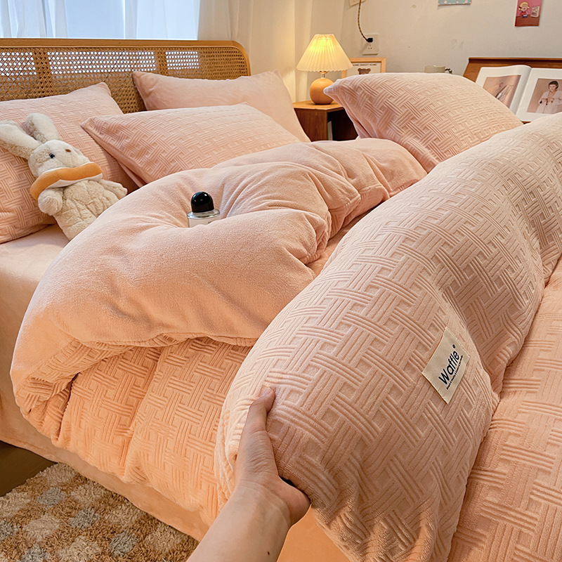 Thickened Carved Milk Fleece Autumn and Winter Duvet Cover