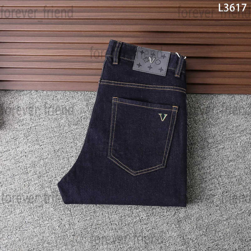 designers jeans Men's Jeans Designer jeans designer spring/summer new brand classic black men's casual zipper small foot pants Asian size 29-42 LVYE