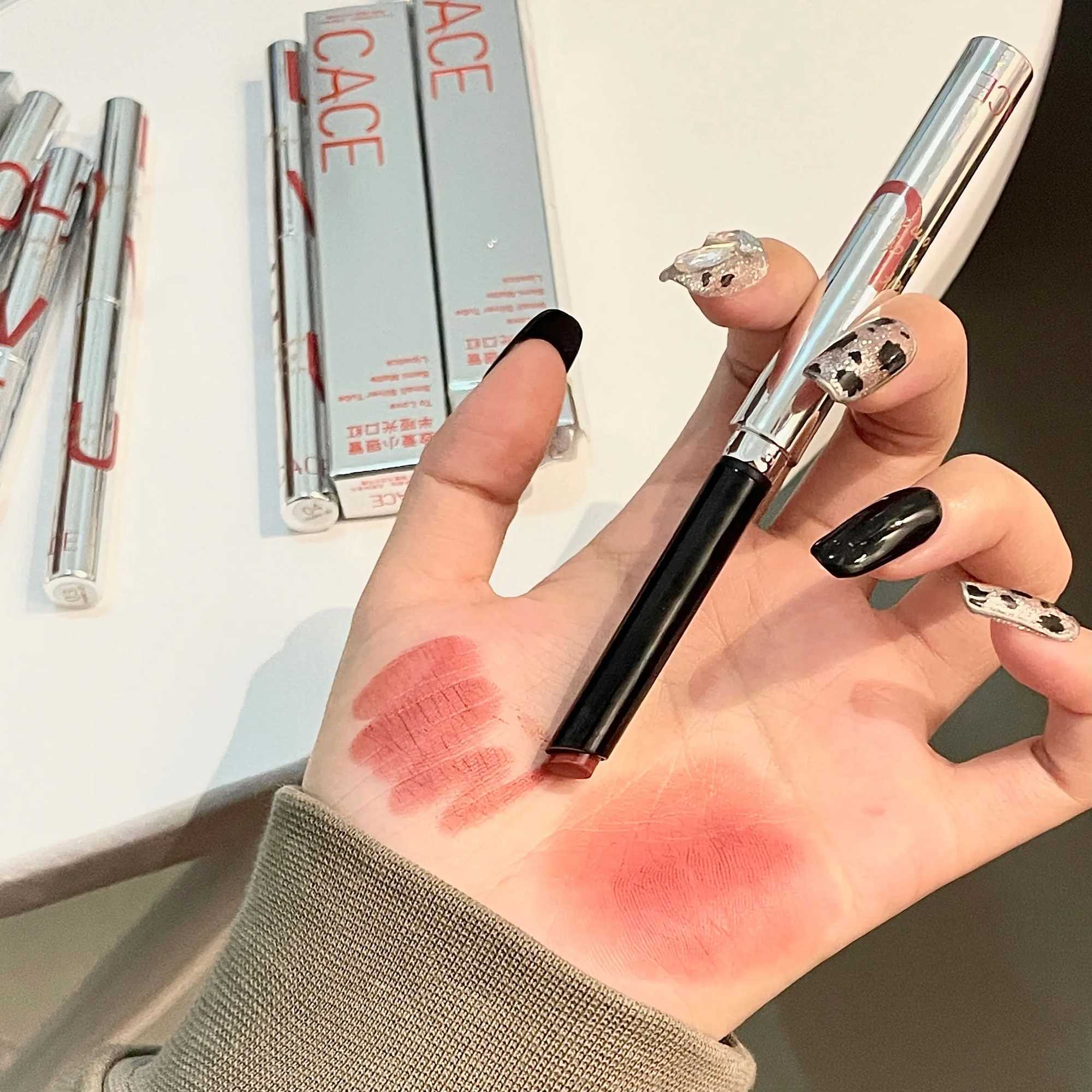 Retro Rose Lipstick Matte Moisturizing Waterproof Sexy Red Lip Tint Pigmnet Fog Lip Mud Lip Balm Slim Tube Lips Makeup CosmeticXJ241205