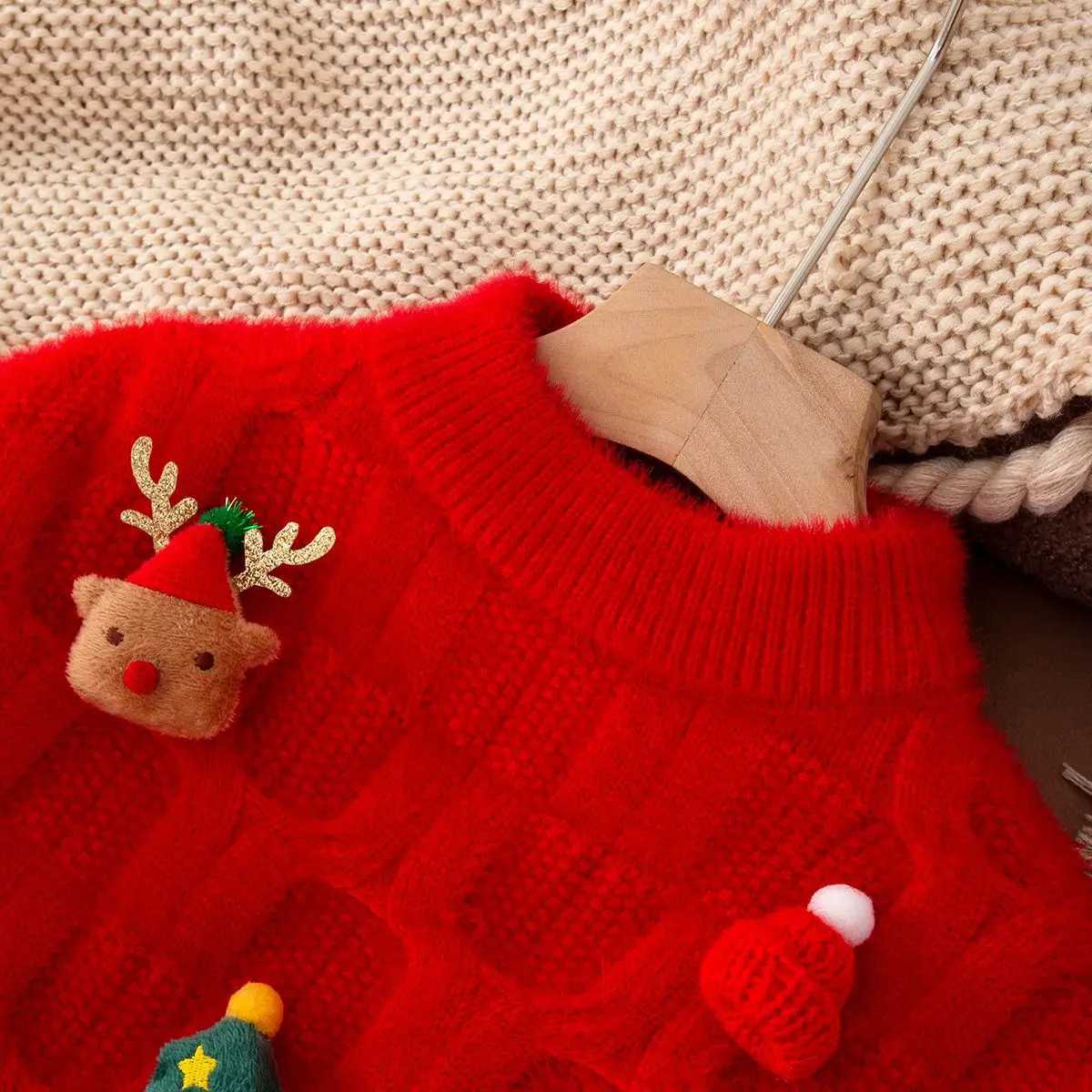 Baby girl sweater plush thick winter New Year sweater childrens knitted bottom sweater spring summer W241205