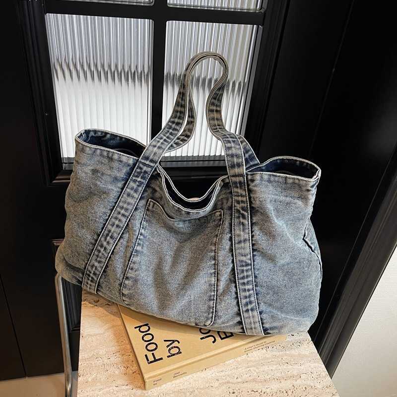 Street trend denim tote bag, women's new fashion, simple temperament, versatile shoulder bag, commuting handbag 241215