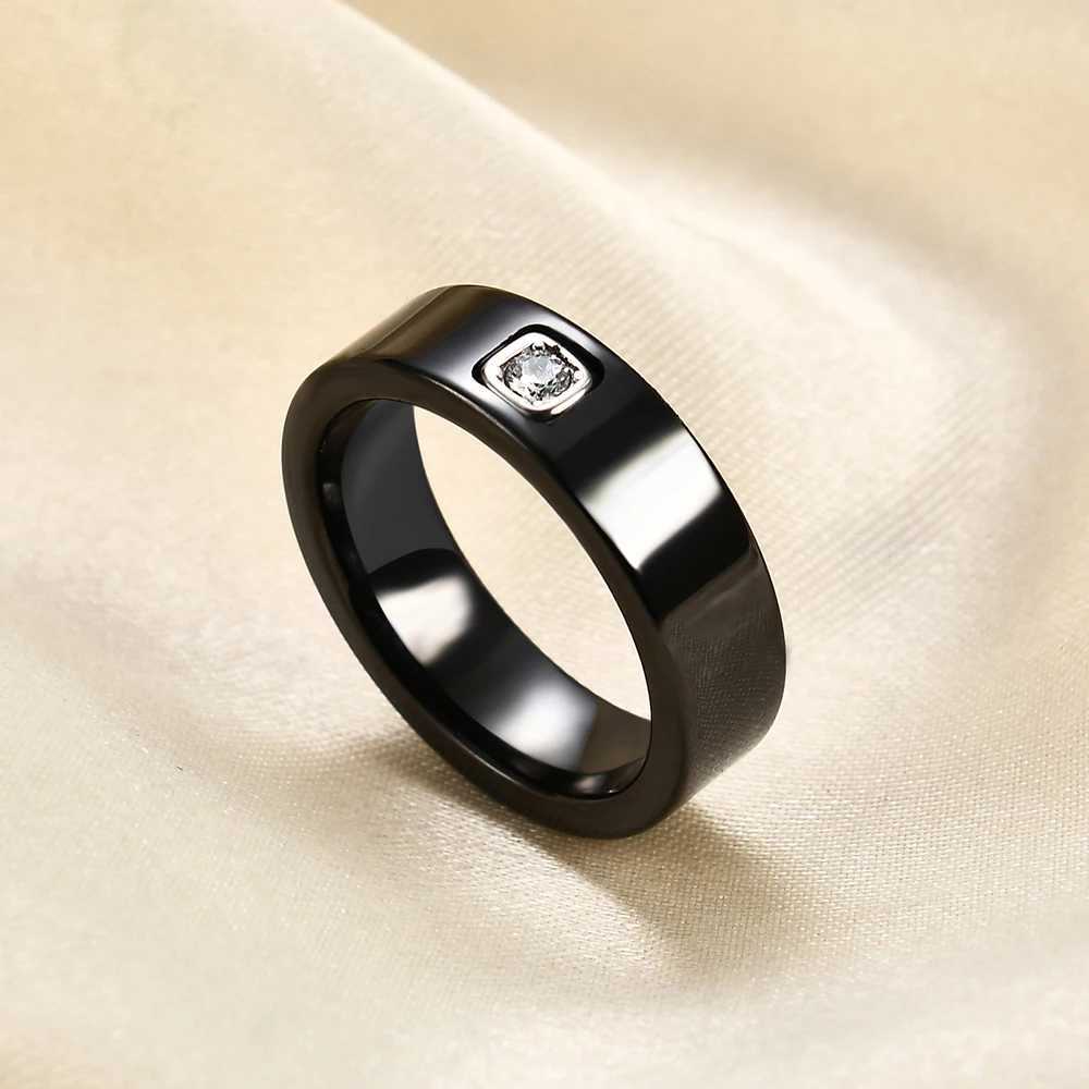Exquisite 6mm black and white ceramic ring suitable for women dazzling cubic zirconia stainless steel engagement and wedding ring fashionable jewelry 