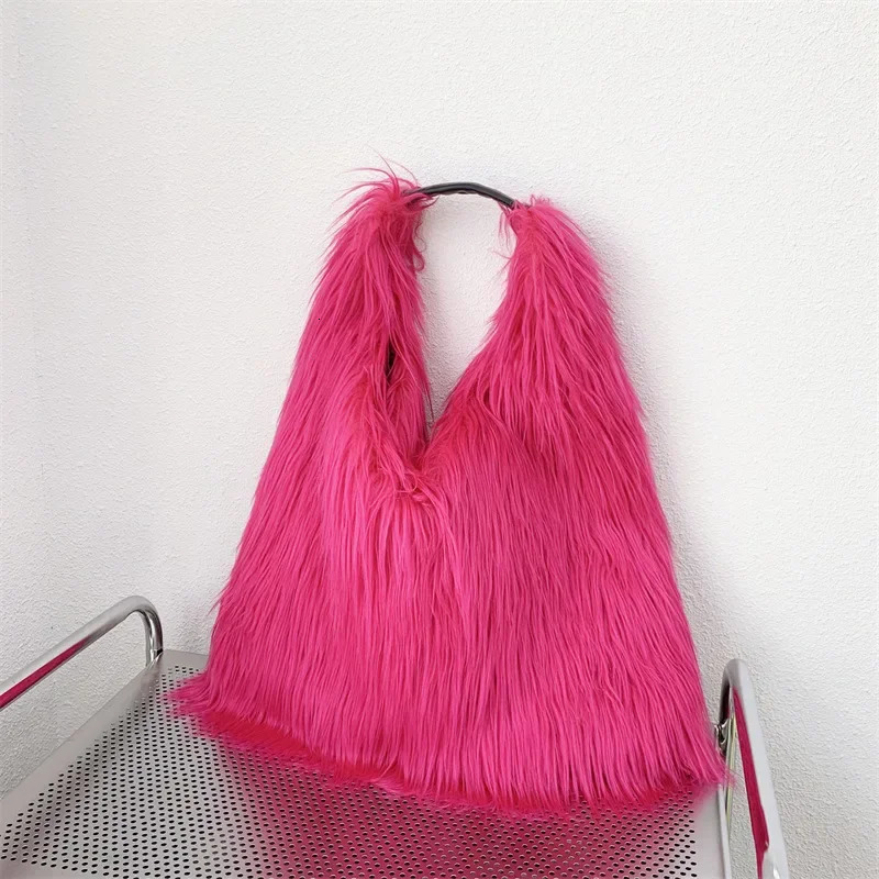 Fluffy Plush Womens Shoulder Bag Soft Artificial Fur Womens Bag Winter Fluffy Tramp er Shopping Bag 241205