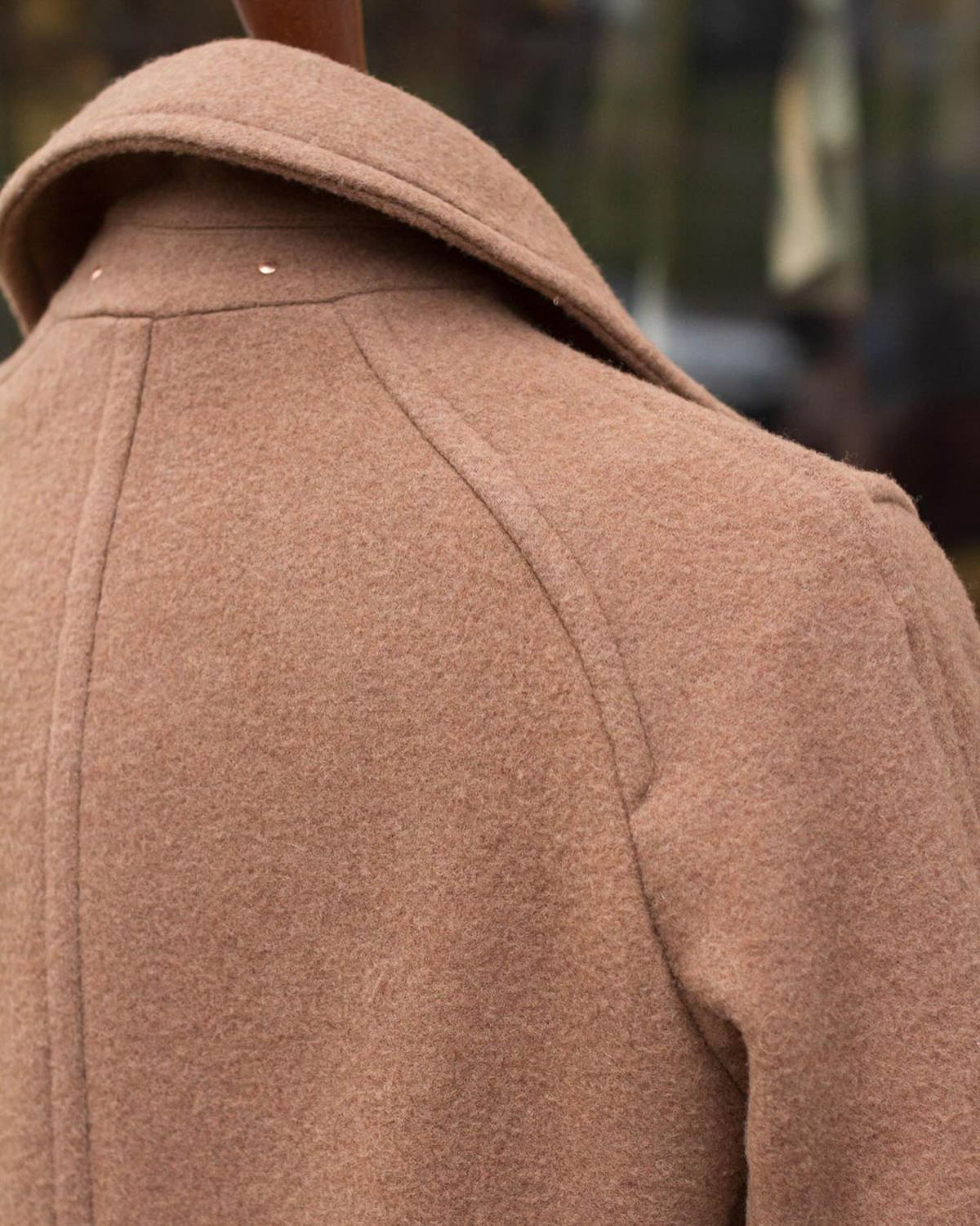 Customized Fashion Mens Camel Long Coat Wool Tweed Regular Fit Winter Warm Groom Long Coat Outdoor Wear Jacket One Piece