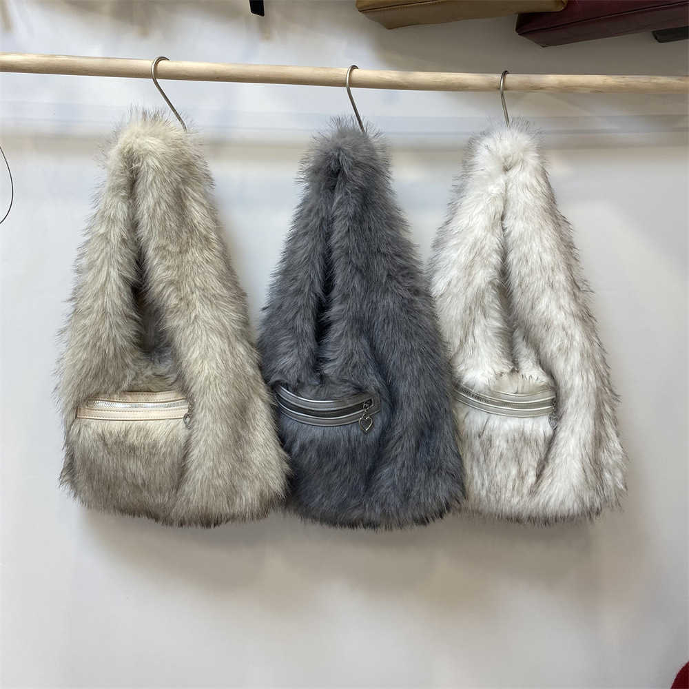 High end plush personalized autumn and winter casual fluffy soft fur bag women, large capacity underarm shoulder bag 241215