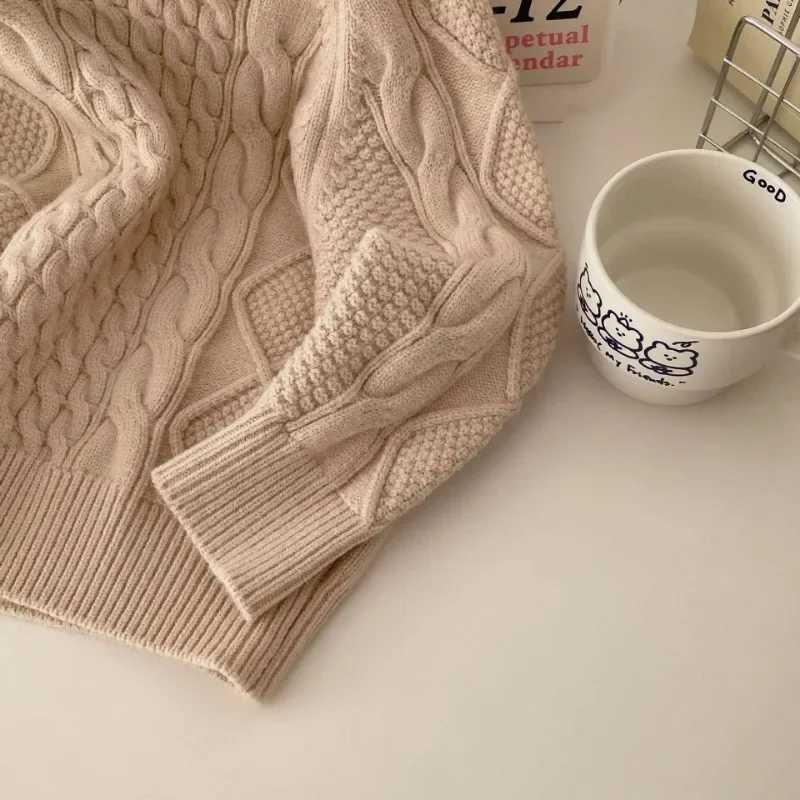 2024 Autumn/Winter Childrens Christmas Sweater Vintage Knitted Twisted Sweater Suitable for Boys and Girls W241205