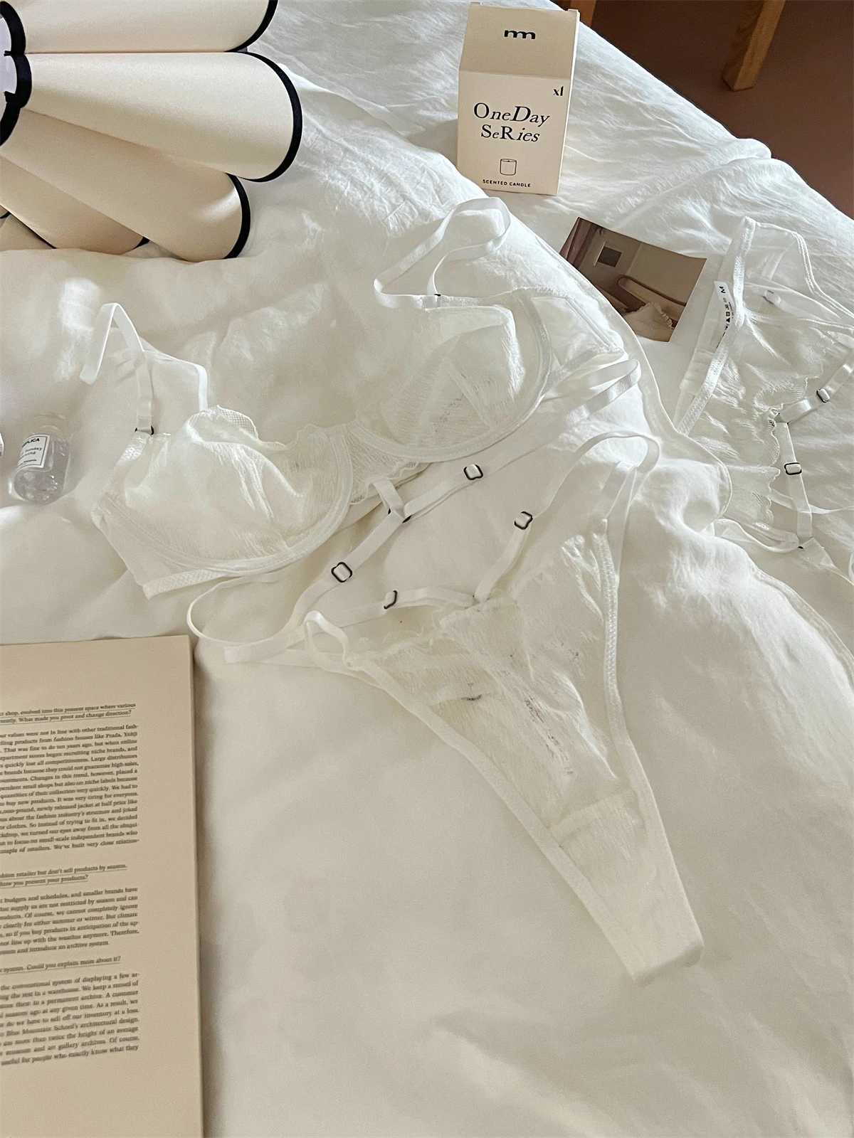 Pure white three-piece lingerie set of thin models of large underwear sexy lace adjustment gathered hollow with steel ring braXJ241205