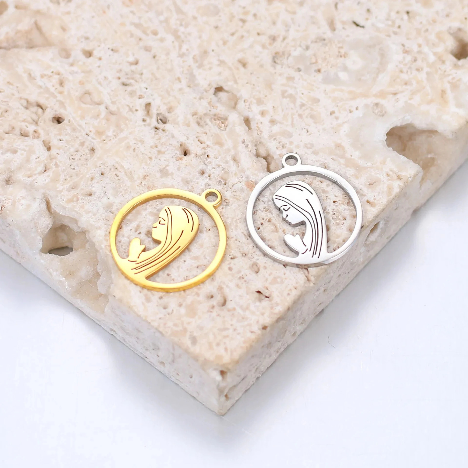 5PcsLot Stainless Steel Charms Virgin Mary Pendants Religious PVD Plated Hollow Small Charm to DIY Handmade Jewelry Supplies 241122