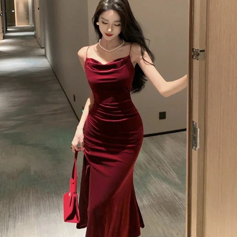 Vintage Sexy Club Prom Red Dresses for Women Spaghetti Strap Slit Velvet Dress Beach Bandage Bodycon Midi Dress Party Elegant 241205