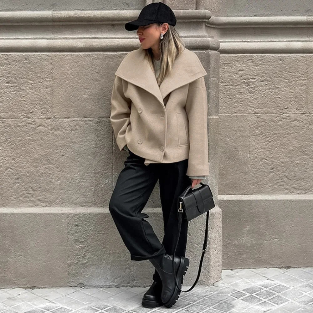 Autumn and Winter Womens Woolen Coat Fashion Retro Collar Loose Casual Temperament Cotton Blend Warm Windproof Woolen Coat 241204