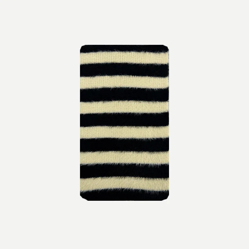 The original niche color scheme imitates the classic striped knitted wool muffler suitable for womens autumn winter soft warm scarves and womens shawl