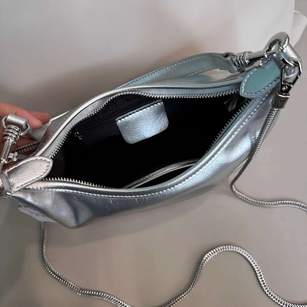 Designer Bag New Chic Small Daily-Use Purse Silver Red Oil Wax Cow Leather Women Underarm Shoulder Bag Chain Strap Leisure Handbag Glossy