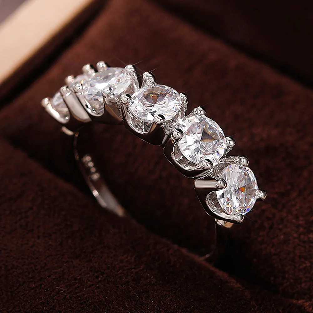 Hot selling single row laboratory moissanite ring elegant crystal for women 925 sterling silver ring wedding jewelry size 6-10 W241205