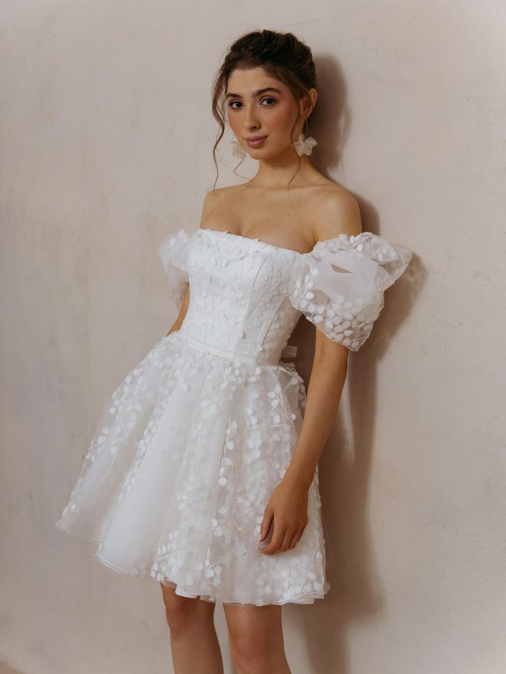 A-Line Short Wedding Party Dresses Off Shoulder Pleats Brides Party Gowns for Women Bridals Dress Customized 04