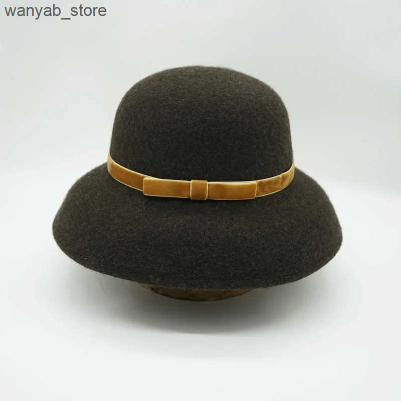 Cloches Womens wool Cloche hat with belt wide Brim felt bowling bucket hat church wedding dress charming hat L240910