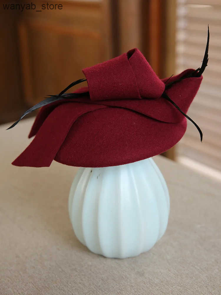 Cloches New Australian wool womens hat charming Pillbox hat feathered church hat cocktail party hat Fedoras hat L240910