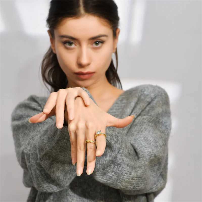 Female Round Zircon Bridal Set Silver Gold White Crystal Cross Wedding Band Promises Female Engagement Ring W241205