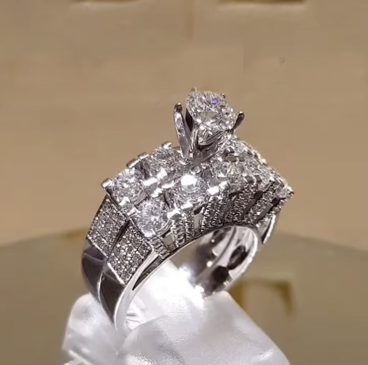 2025 Sparkling Cubic Designer Zirconia Set Rings For Women Engagement Wedding Fashion Jewelry 925 Silver Fill Double Stackable Set Rings Chic Accessor