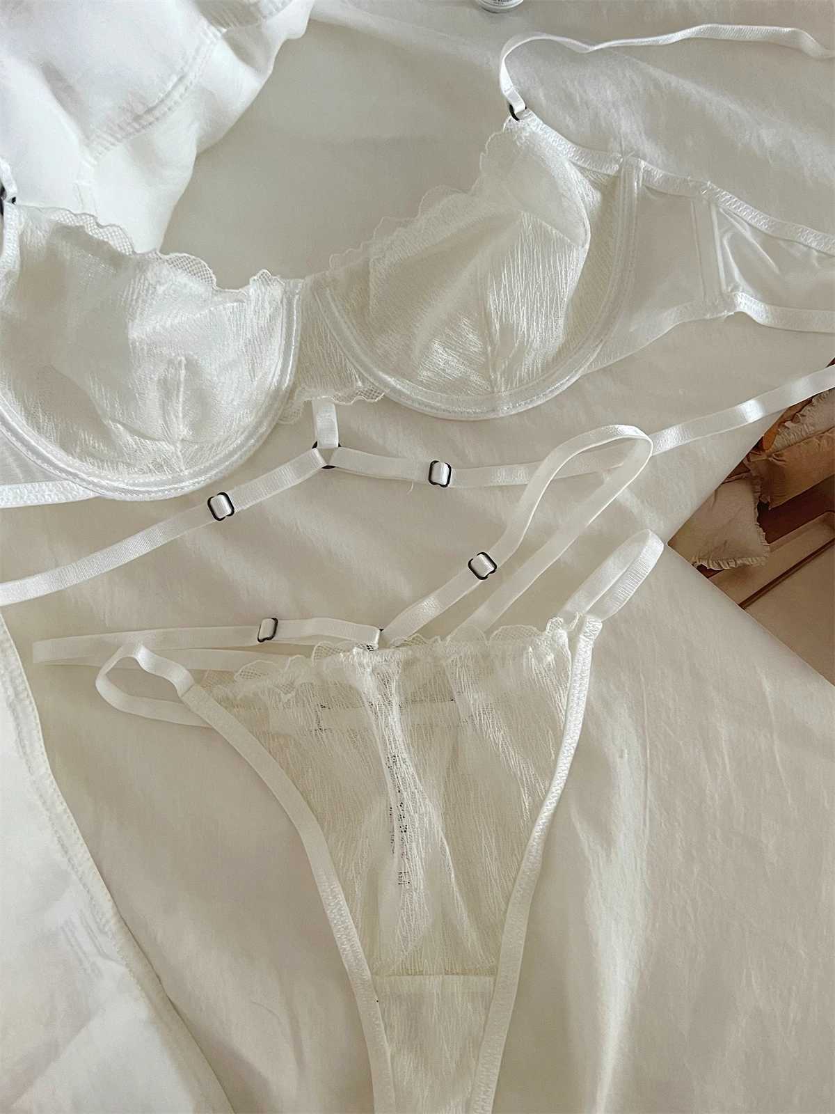 Pure white three-piece lingerie set of thin models of large underwear sexy lace adjustment gathered hollow with steel ring braXJ241205