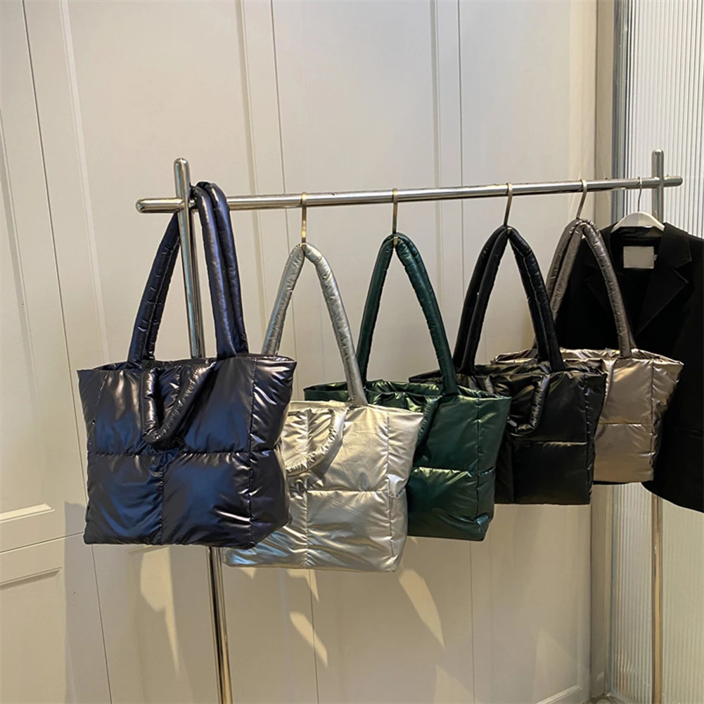 Autumn Winter Female Tote Fashion Cottonpadded Commute Bags Soft Casual Women Large Capacity Check for Girls Shopping 241204