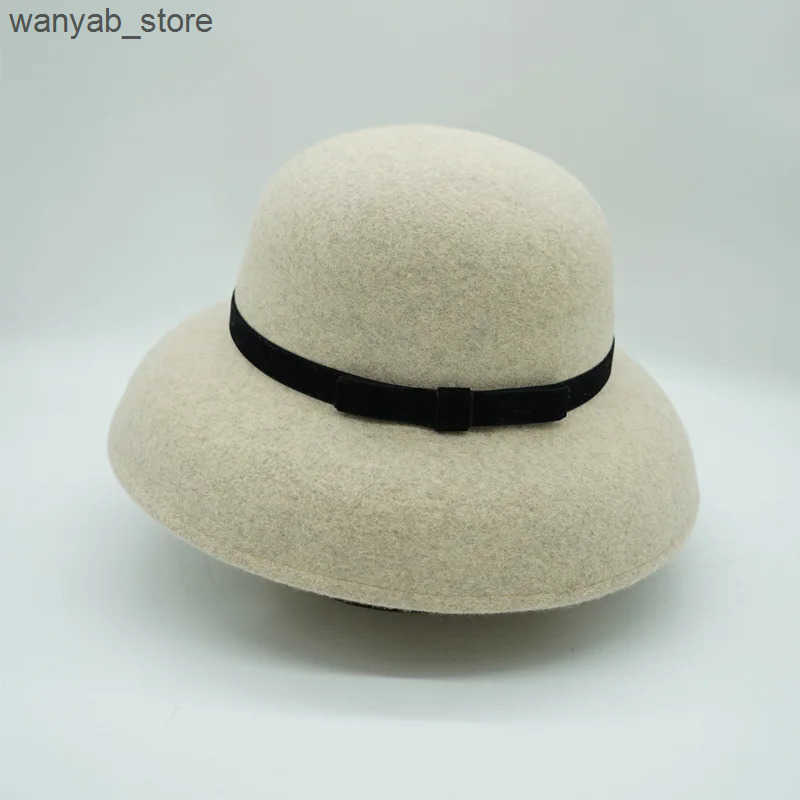 Cloches Womens wool Cloche hat with belt wide Brim felt bowling bucket hat church wedding dress charming hat L240910