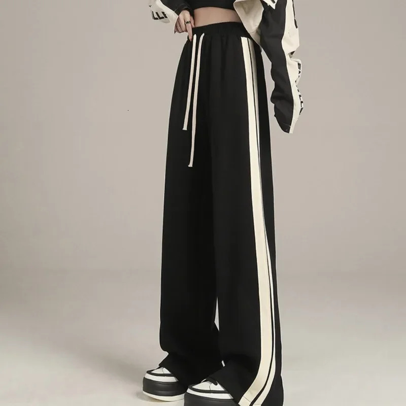 Womens casual wide leg pants autumn and winter style plush thick side striped loose fit suitable for black casual floor mop Trouser trend 241202