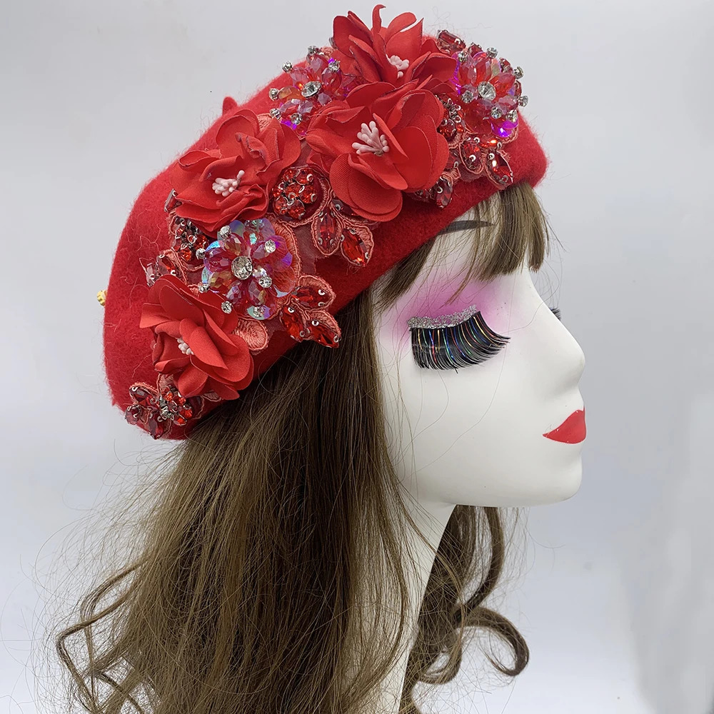 Exaggerated Painter Hat Female Winter Headpiece Winter Unique er Berets for Women Rhinestone Bouquet Turban Cap 241205