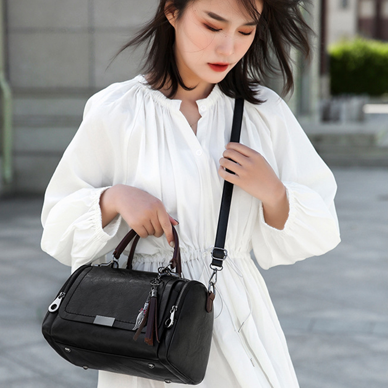 Fashion Women Shoulder Crossbody Bag Ladies Tassel Designer Purse And Handbag Casual Female Large Capacity Boston Messenger Bags