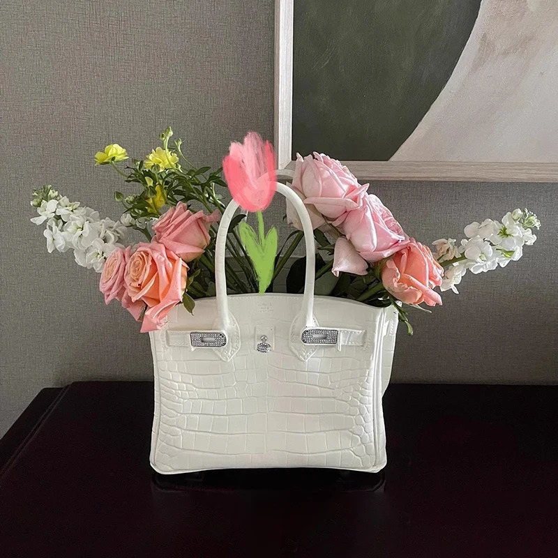 Creative handbag n living room desktop Ikebana aesthetics interior ral vase elegant home decoration 241204