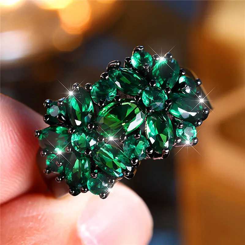 Luxury Womens Green Zircon Engagement Ring Tren Black Gold Bridal Wedding Jewelry Gift W241205