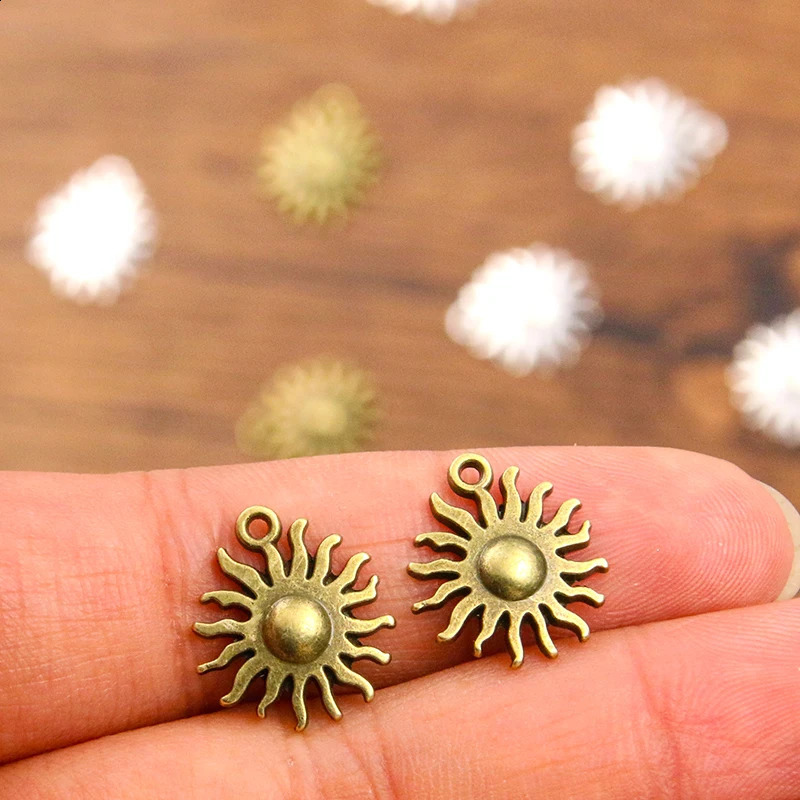 30Pcs 1517mm 2 Color Wholesale Small Sun Charms Nature Pendants Handmade Decoration Vintage For DIY Jewelry Making Findings 241122