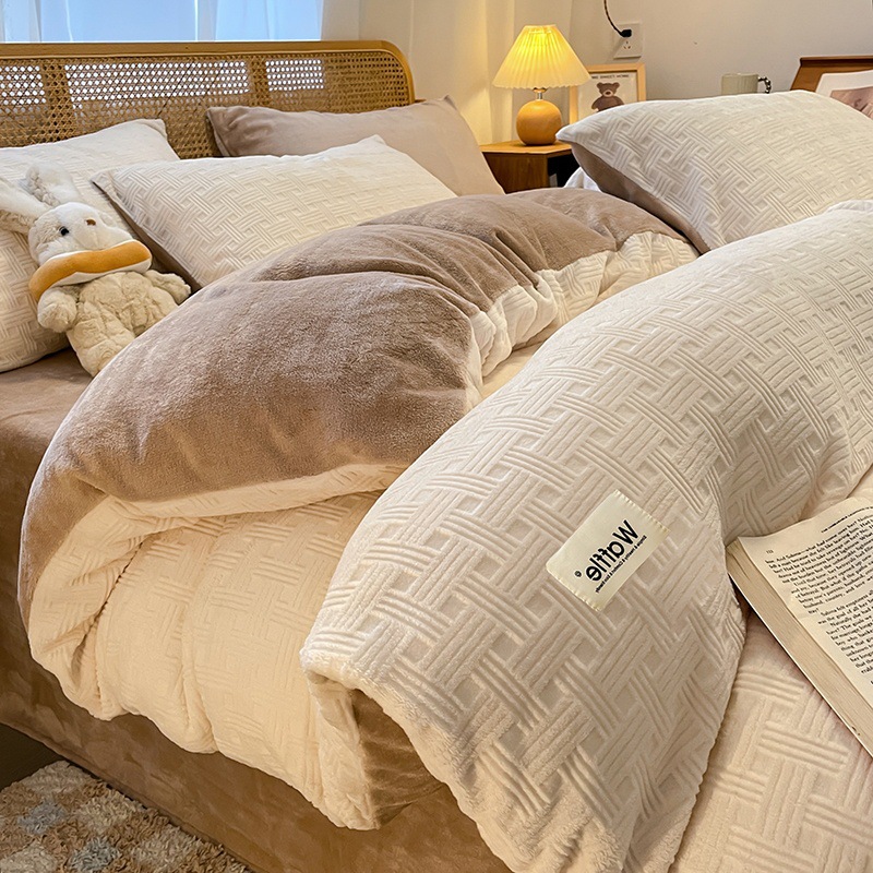 Thickened Carved Milk Fleece Autumn and Winter Duvet Cover