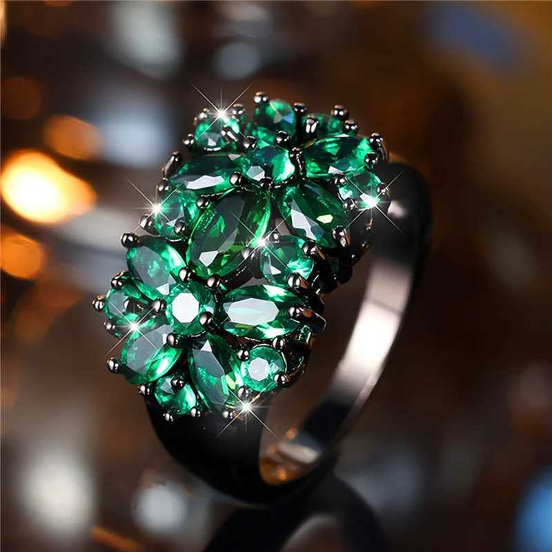 Luxury Womens Green Zircon Engagement Ring Tren Black Gold Bridal Wedding Jewelry Gift W241205