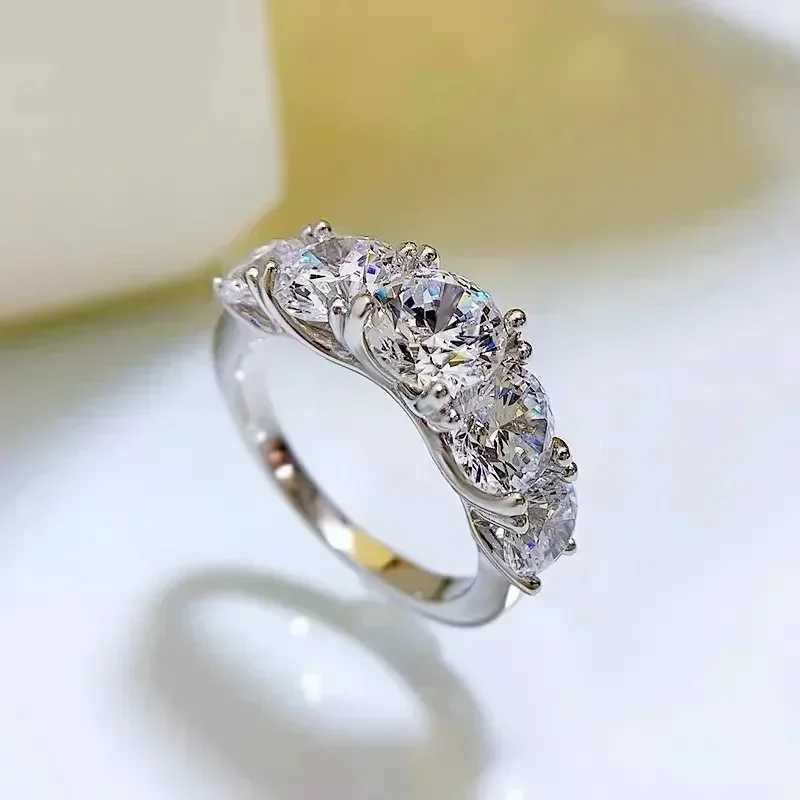 Super Luxury 18K white gold ring set with 5 sparkling diamonds all 5 carats VVS1 D silica womens wedding ring W241205
