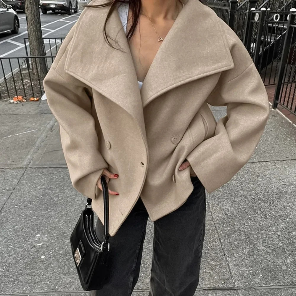 Autumn and Winter Womens Woolen Coat Fashion Retro Collar Loose Casual Temperament Cotton Blend Warm Windproof Woolen Coat 241204
