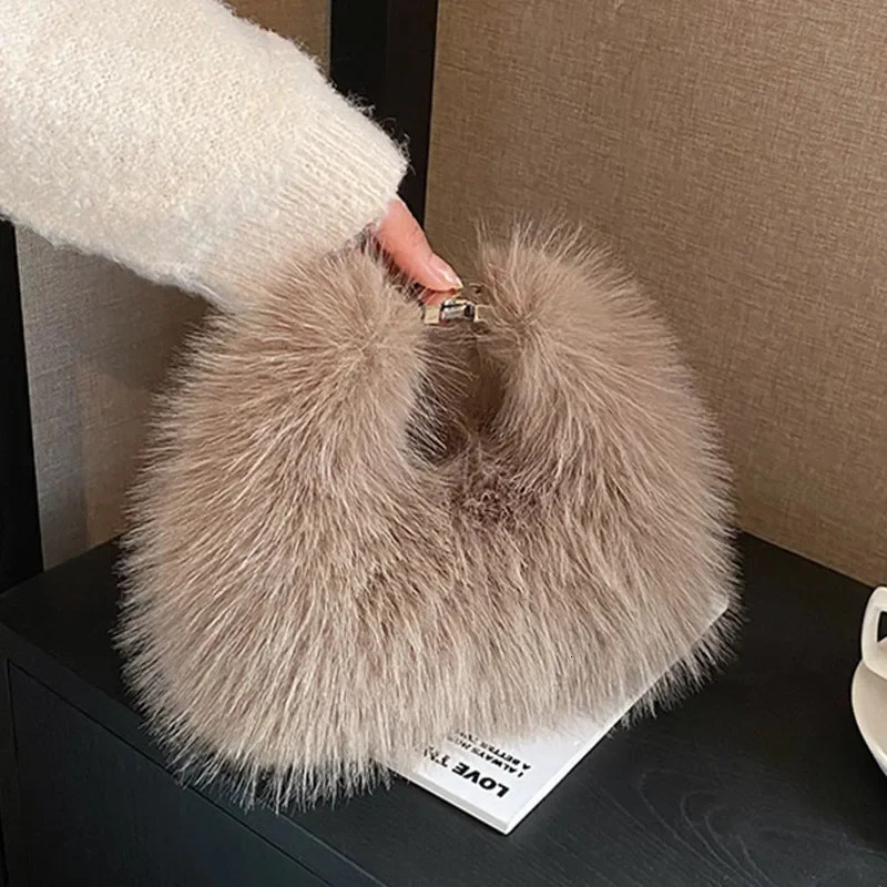 Winter Fashion Plush Womens Hand bag Cute Soft Faux Fur Small Tote Female Shoulder Crossbody Purse Luxury Trend Bucket Handbag 241205
