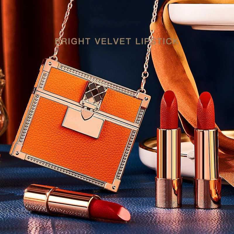 Wholesale Matte Shimmering Velvet Lipstick Make Up Set Korean Fashion Chain Bag Engraved Lip Glaze 3 Pack MaquillajeXJ241205