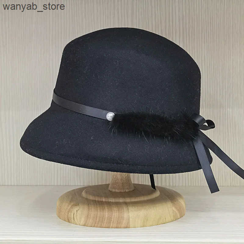 Cloches Womens Winter Cloche Hat Elegant Wool Bucket Bowling Hat with True Fur Ribbon Band Fedora Hat Church Party Hat L240910