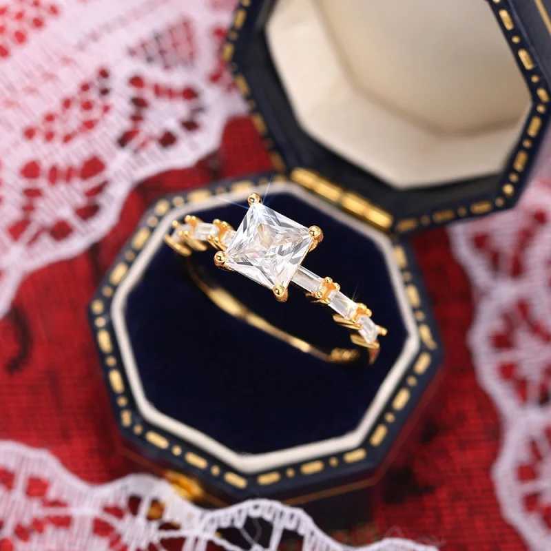 Huitan 925 sterling silver elegant printed CZ ring womens eternal commitment engagement wedding jewelry aesthetic decoration W241205