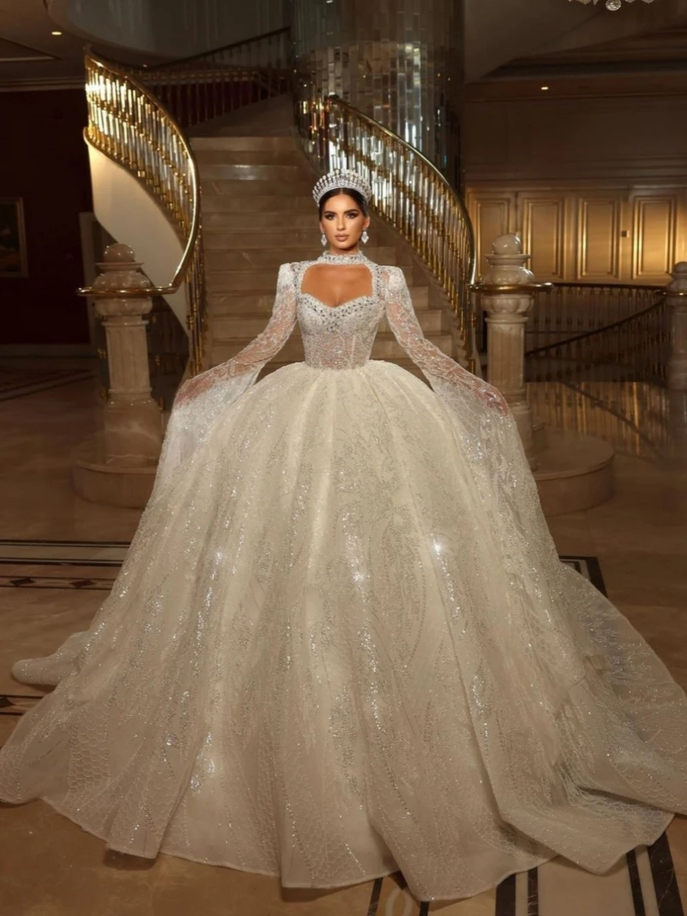 Shiny Pearls Beads Wedding Dress Sequined Rhies Bridal Gown Modest Long Sleeves Ball Gowns Customized Dresses vestidos de novia
