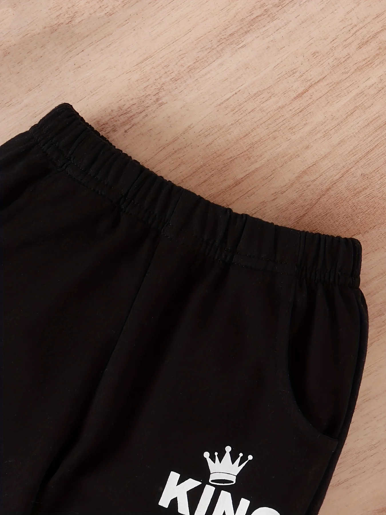 Spring and Autumn New Cute Boys KING Letter Printed Hooded Yellow Crown Zen Training Sweater SetXJ241205